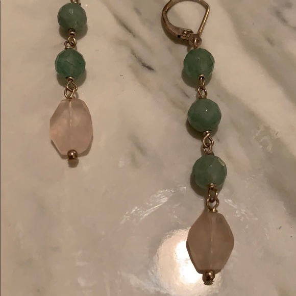 Rose quartz and jade earrings - Picture 2 of 2